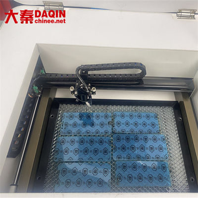 Επαγγελματικό λογισμικό σχεδιασμού και laser cutter για το τηλέφωνο προστατευτική οθόνη και το τηλέφωνο πίσω
