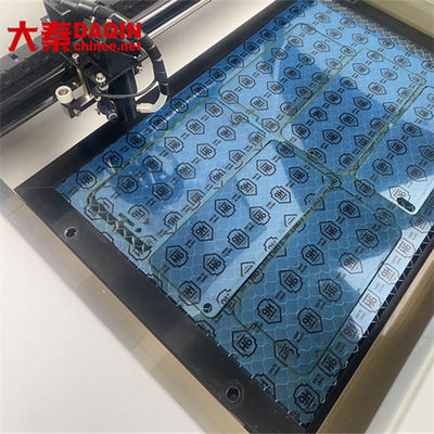 Επαγγελματικό λογισμικό σχεδιασμού και laser cutter για το τηλέφωνο προστατευτική οθόνη και το τηλέφωνο πίσω