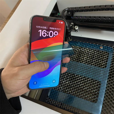 Μηχανή κοπής λέιζερ προστασίας οθόνης που υποστηρίζει οποιοδήποτε μοντέλο και σχήμα με εύκολη τροποποίηση και προσθήκη δεδομένων προτύπου